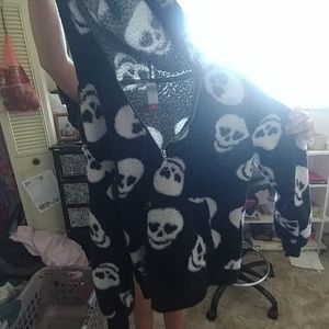 Scull zip down hoodie